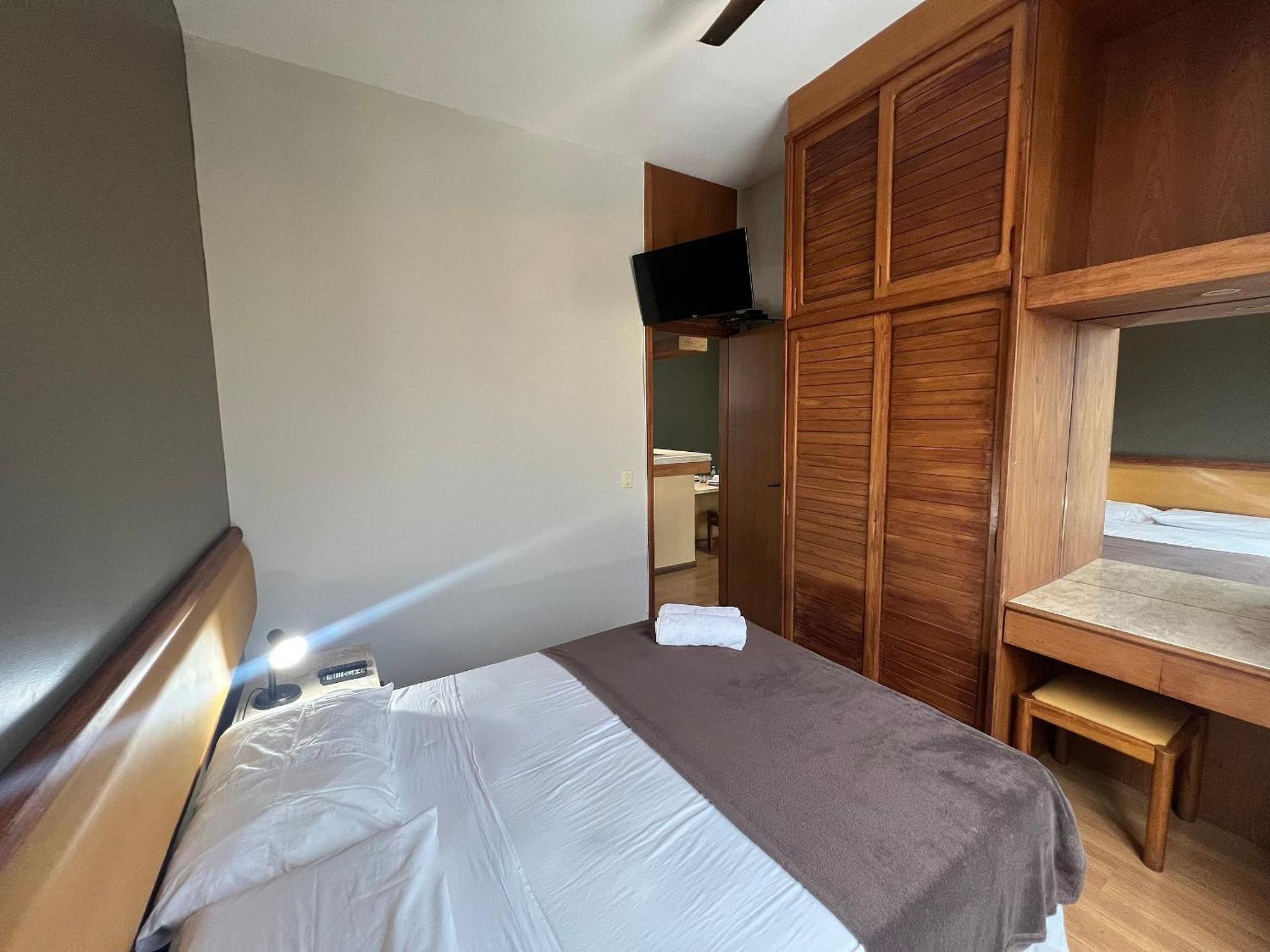 Lk Funcionarios 2 Apartment เบโลโอรีซอนชี ภายนอก รูปภาพ